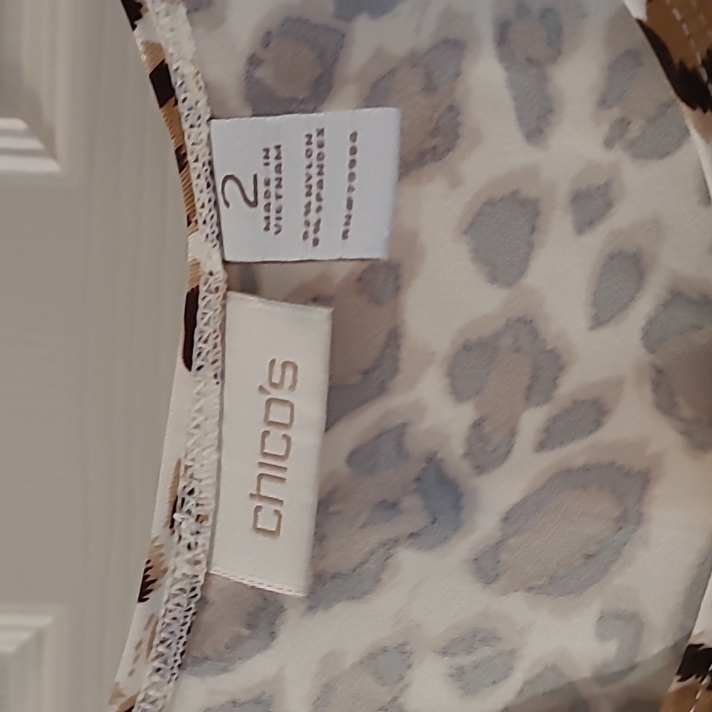 Chico's Leopard Print Microfiber Tank Top Size Large - Picture 5 of 7